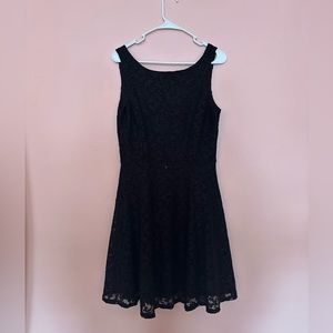Sleeveless Black Shimmery Lace Dress